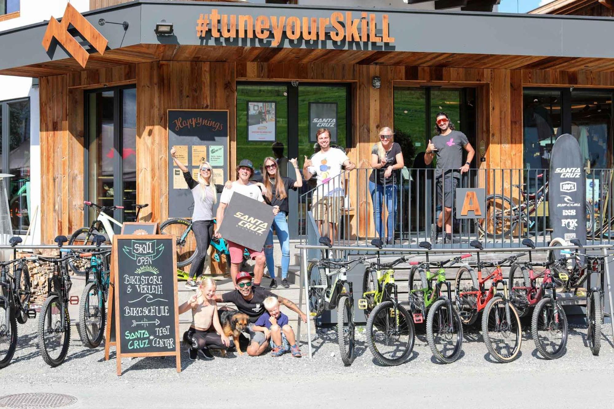 Skill Mountain Lodge - Ski Und Bike Hostel Im Sommer Mit Joker Card Saalbach-Hinterglemm Exterior photo