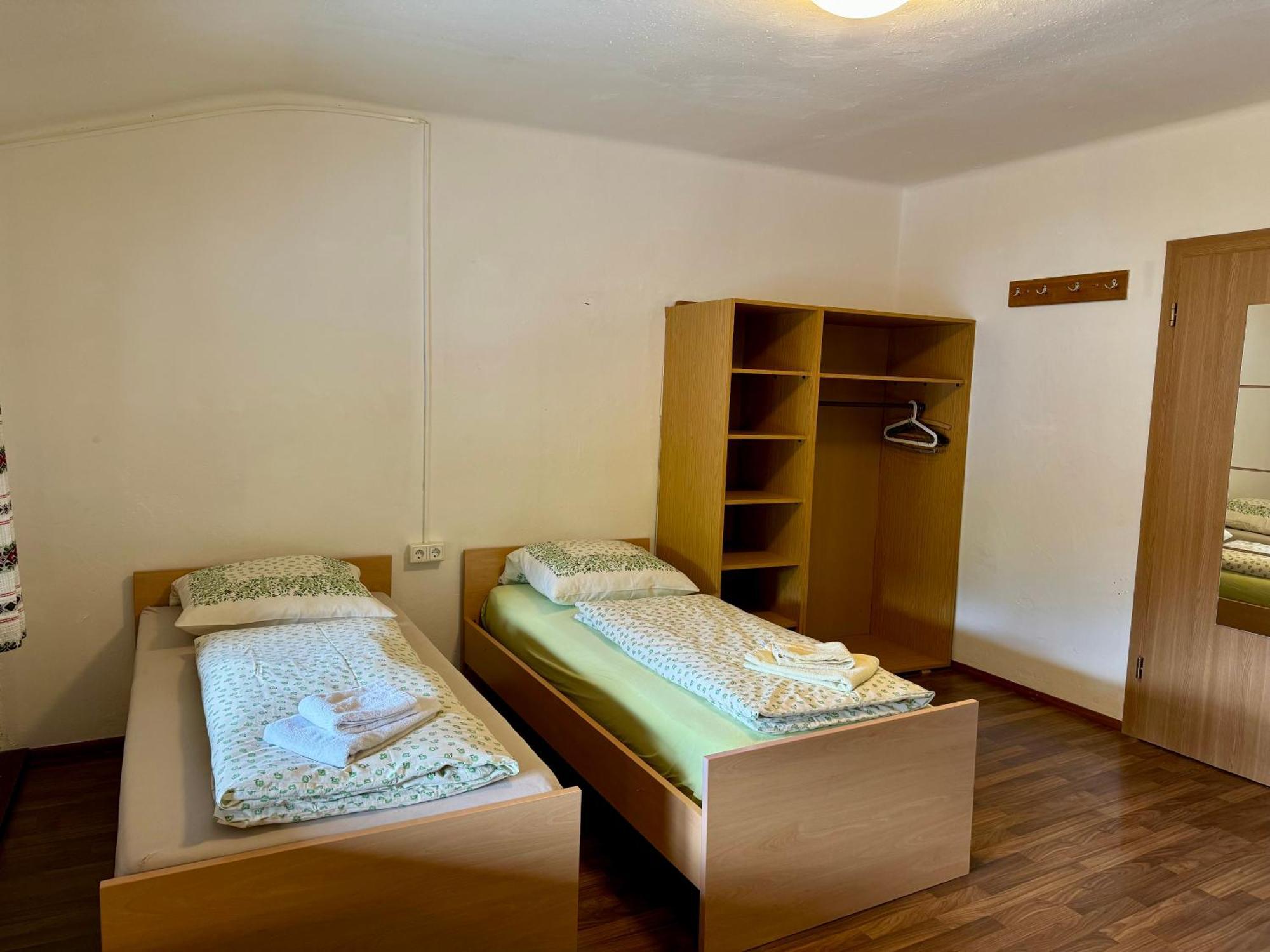 Skill Mountain Lodge - Ski Und Bike Hostel Im Sommer Mit Joker Card Saalbach-Hinterglemm Exterior photo