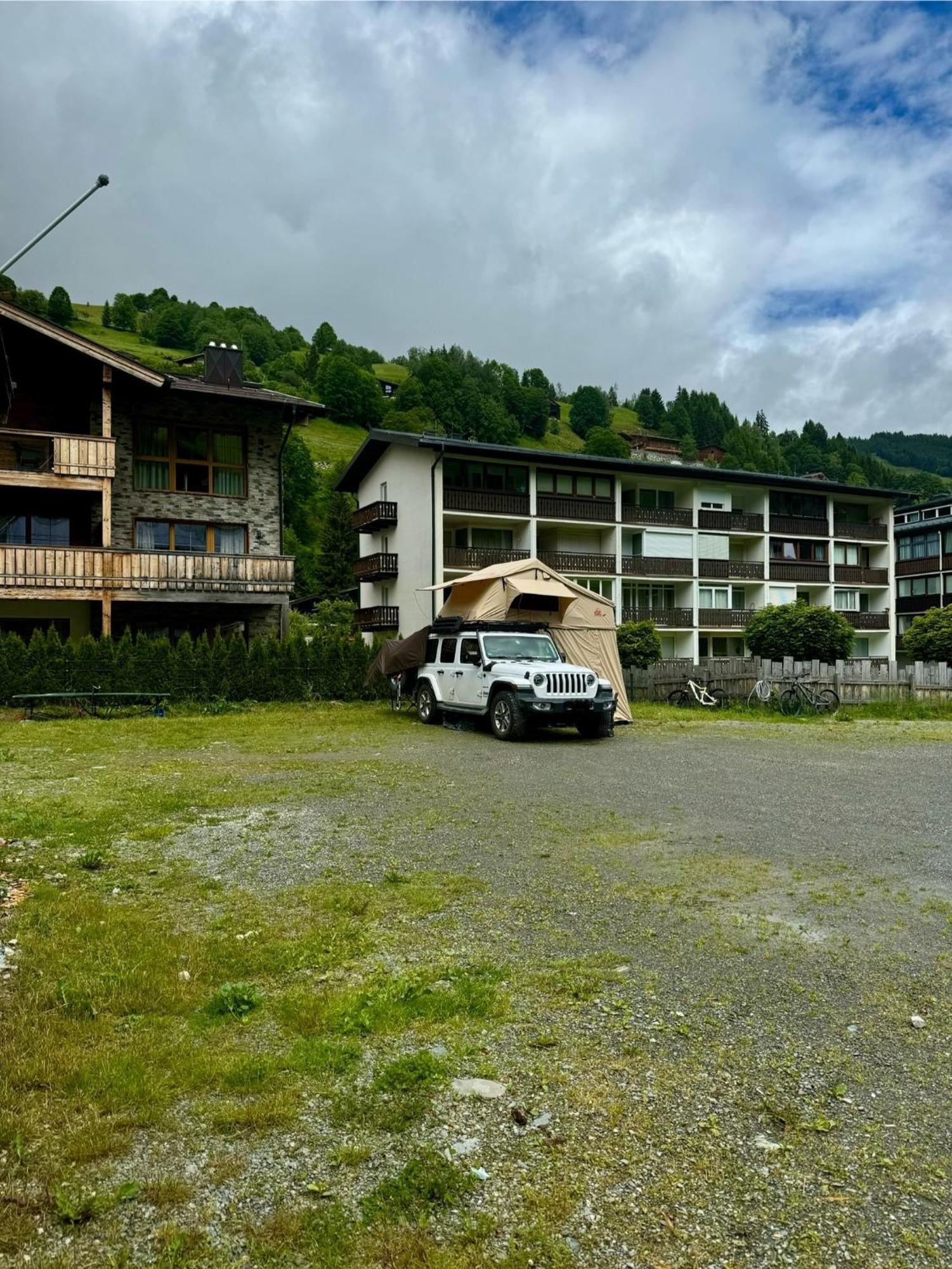 Skill Mountain Lodge - Ski Und Bike Hostel Im Sommer Mit Joker Card Saalbach-Hinterglemm Exterior photo