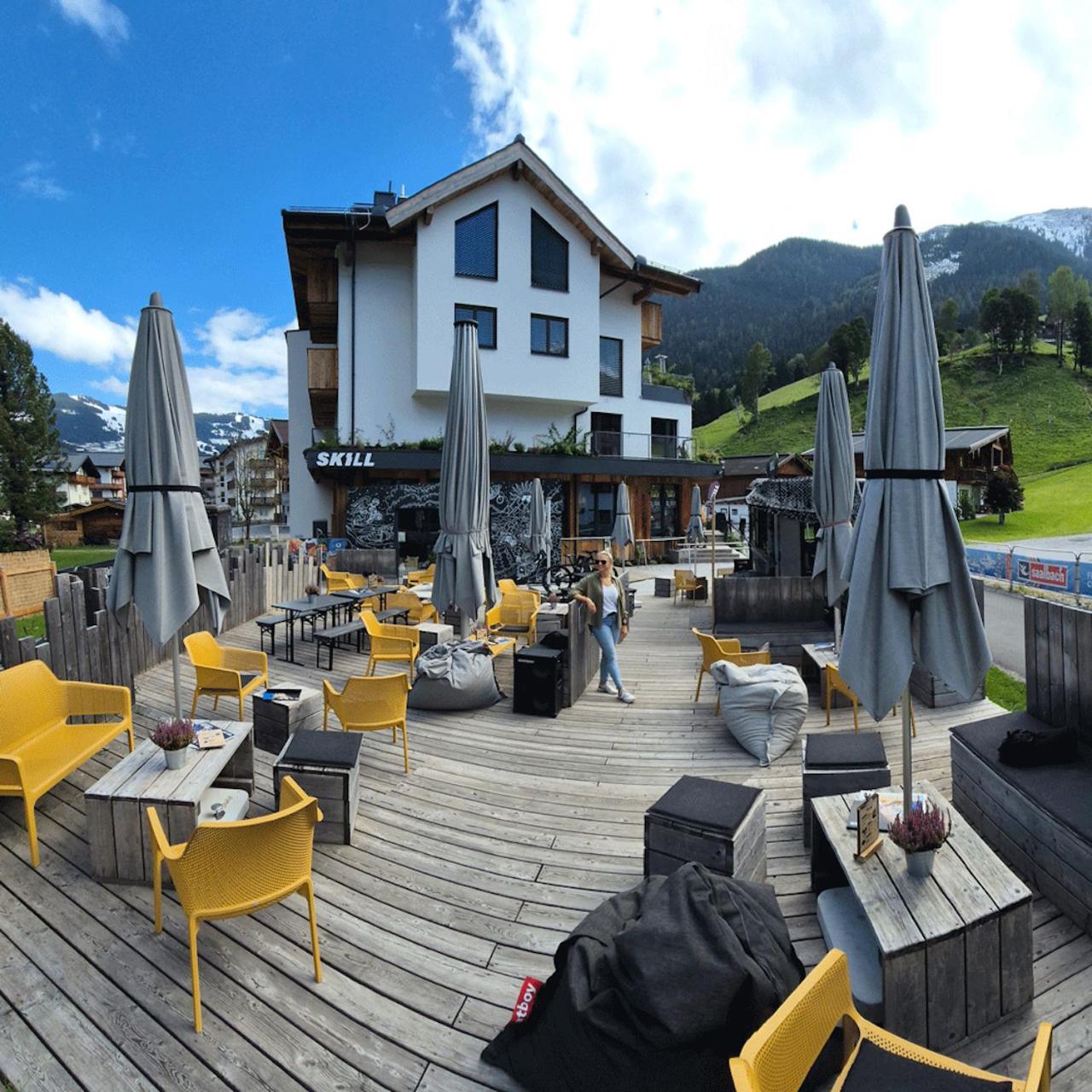 Skill Mountain Lodge - Ski Und Bike Hostel Im Sommer Mit Joker Card Saalbach-Hinterglemm Exterior photo